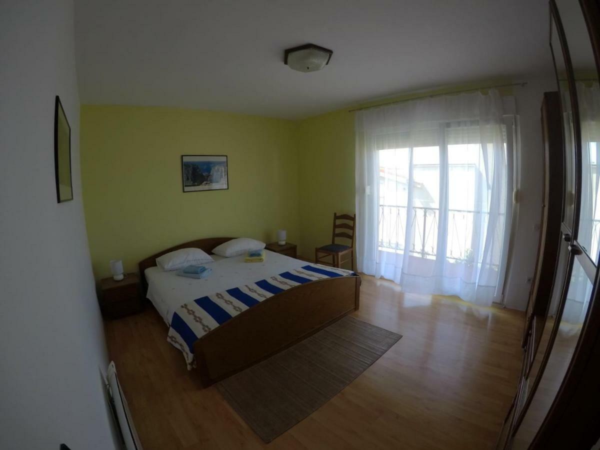 Apartman Kalajzic Омиш Экстерьер фото
